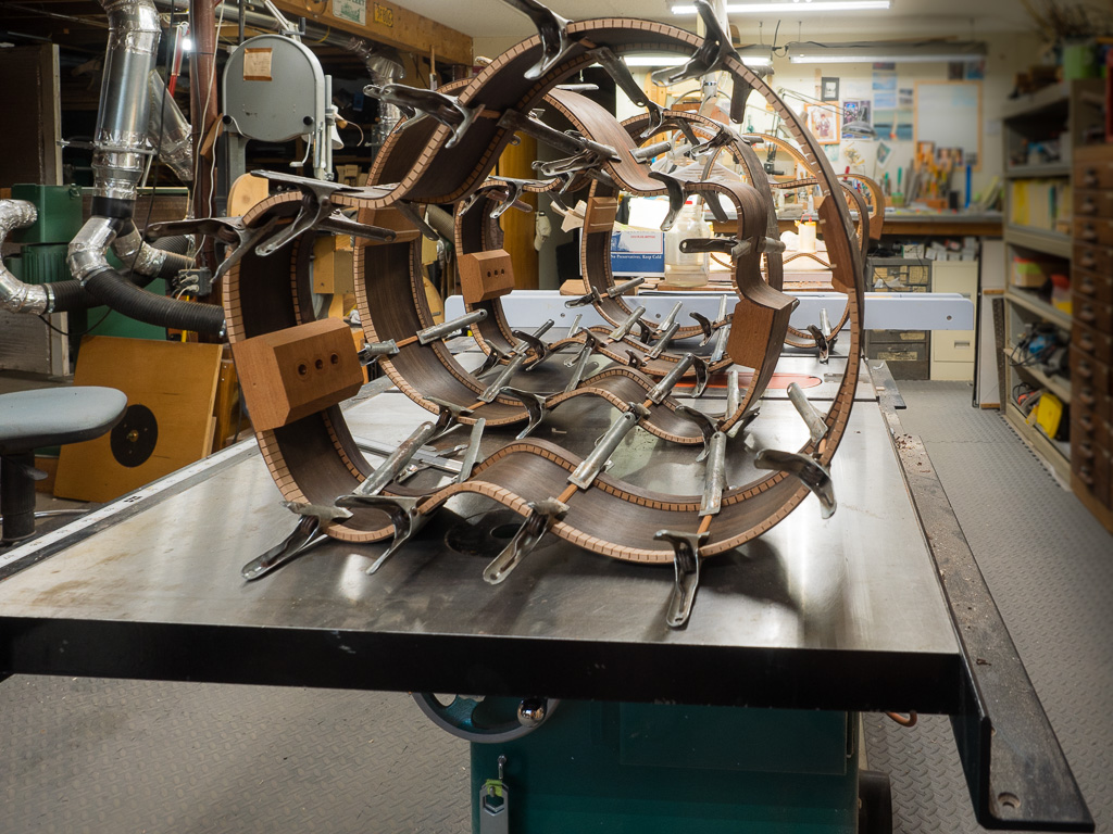 Gluing the side braces.
